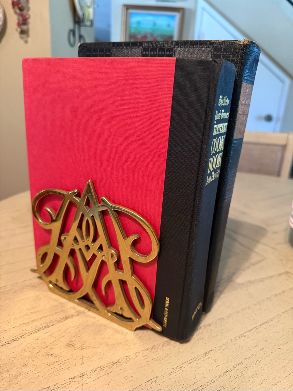WILLIAMSBURG 1977 Colonial Monogram Letter Bookends brass